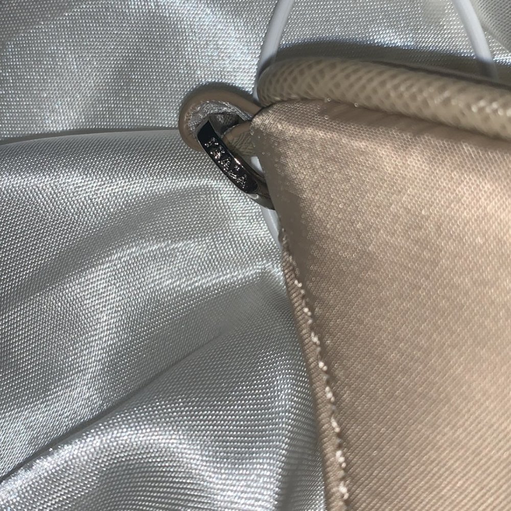 BRAND NEW PRADA BAG NYLON RE-EDITION NUDE - Picture 2 of 5